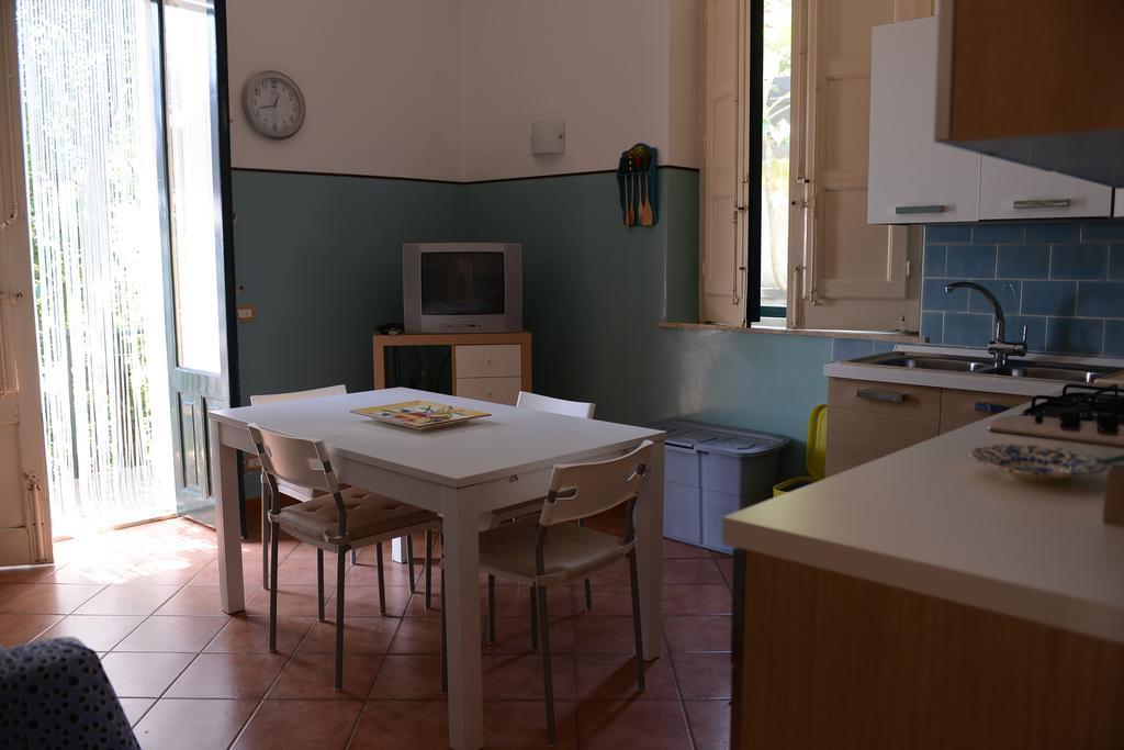 Scatitti House Villa Zafferana Etnea Værelse billede